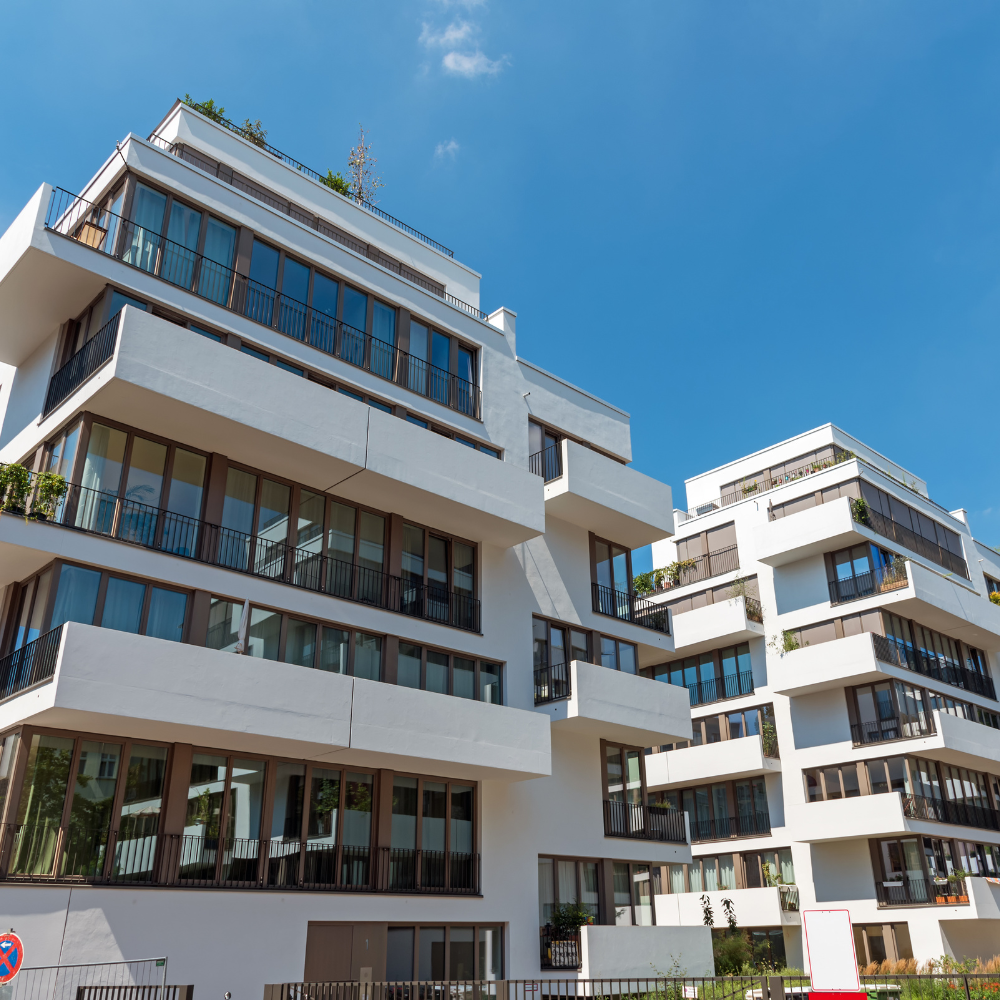 Modernes Mehrfamilienhaus